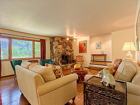 5th image of 9451 Manzanita Ave