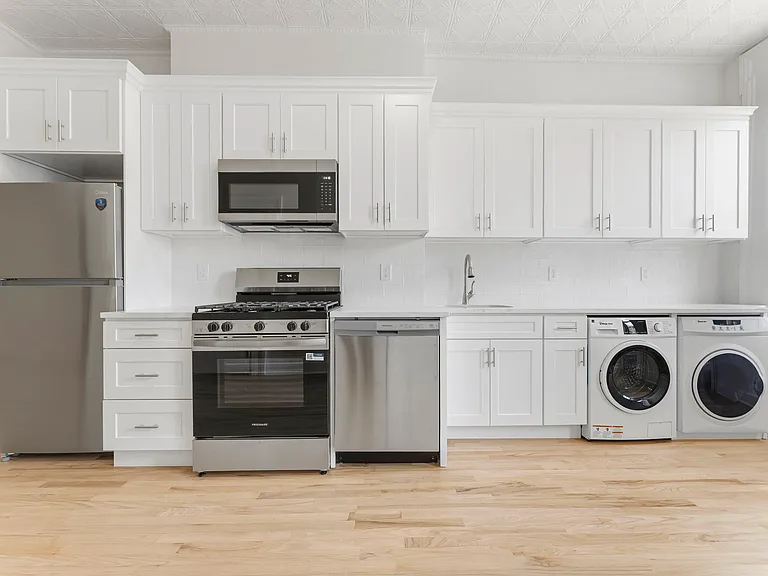 163 Bedford Ave #1 — Photo 12
