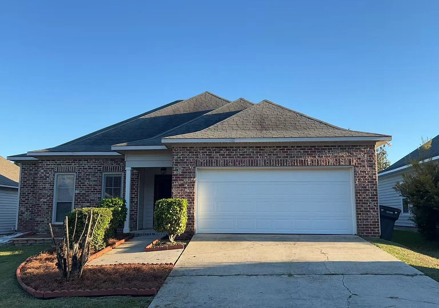 3 bed, 1527 sqft, $1,600 — Photo 1