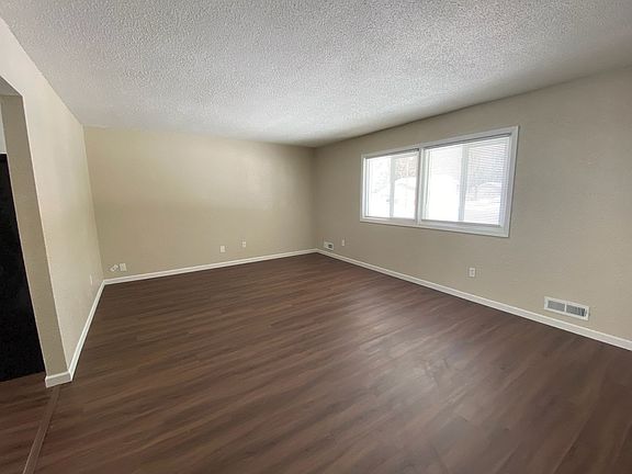 3rd image of 9460-9462 Griggs Ave