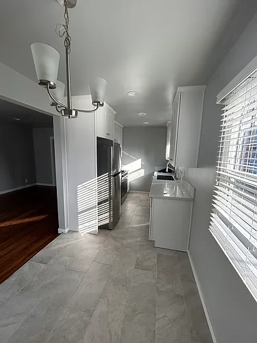 1847 Colby Ave #4 Photo 1