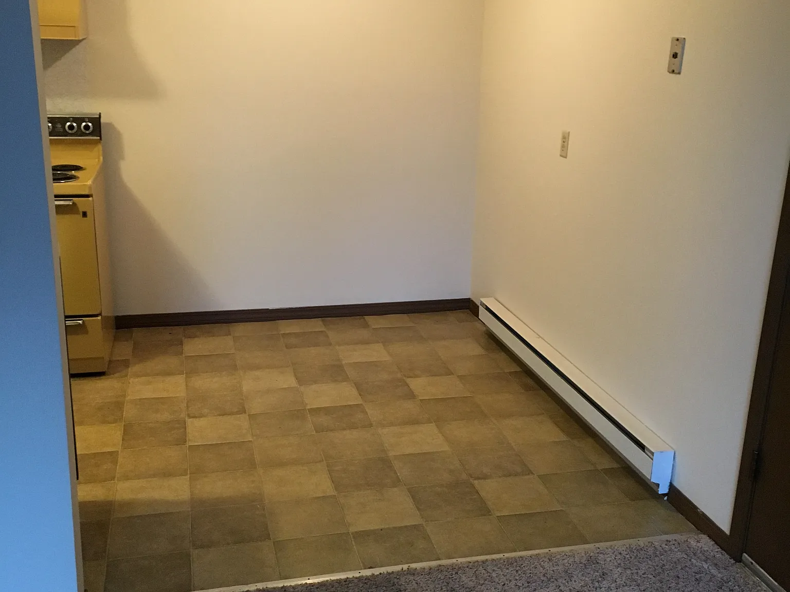 2 bed, $795 — Photo 3