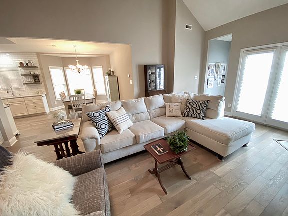 3rd image of 731 Poets Corner Way