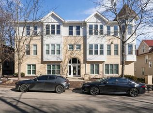115 S Franklin St APT 102, Madison, WI 53703