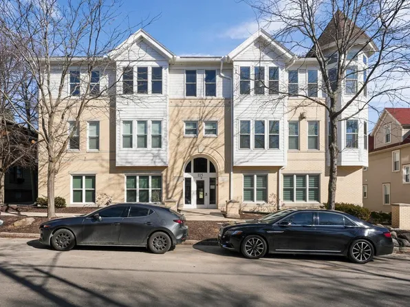 115 S Franklin St APT 102, Madison, WI 53703