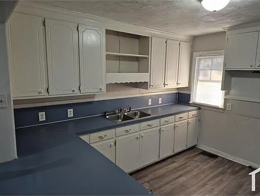3251 Meadow Ln — Photo 5