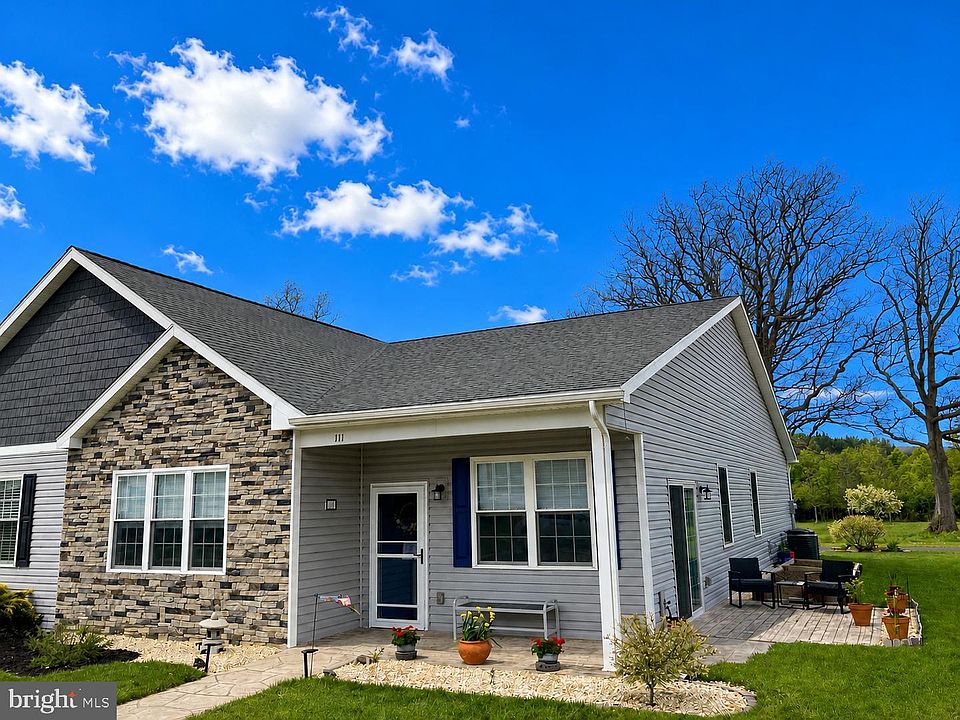 1st image of 111 Candlewick Ct
