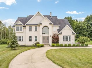 35850 Sedge Cir, Solon, OH 44139