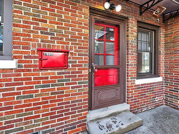 5th image of 1405 W Liberty St