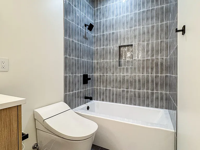 9029 Slater Ave NE — Photo 13