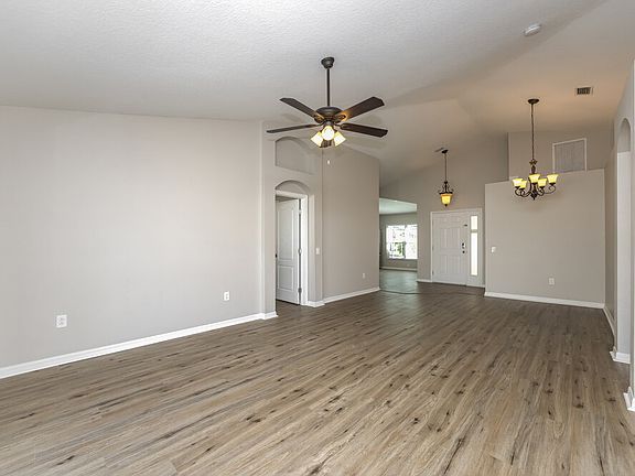 3rd image of 12724 Lake Vista Dr