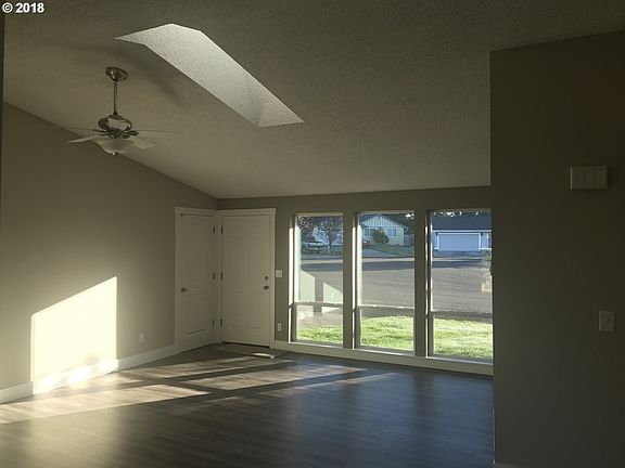 5th image of 7502 NE 121st Ct