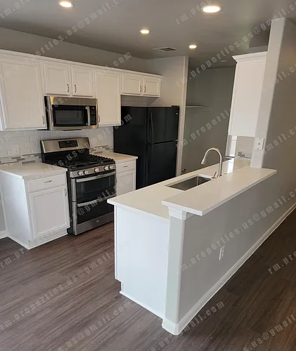 2874 Southampton Way #A Photo 1