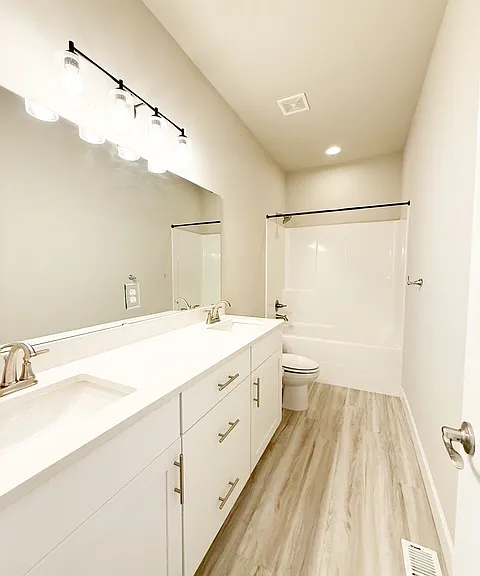 6147 Windlass Ave SE — Photo 33