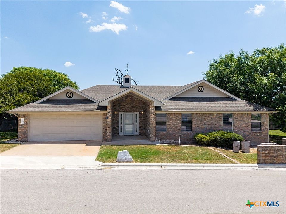 1st image of 1204 Applewood Dr E