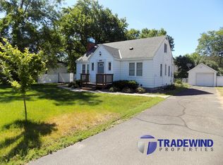 742 Cross St, Anoka, MN 55303