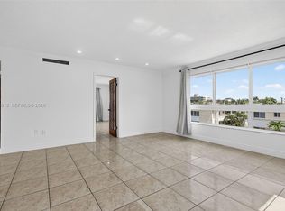 1020 94th St APT 301, Bay Harbor Islands, FL 33154