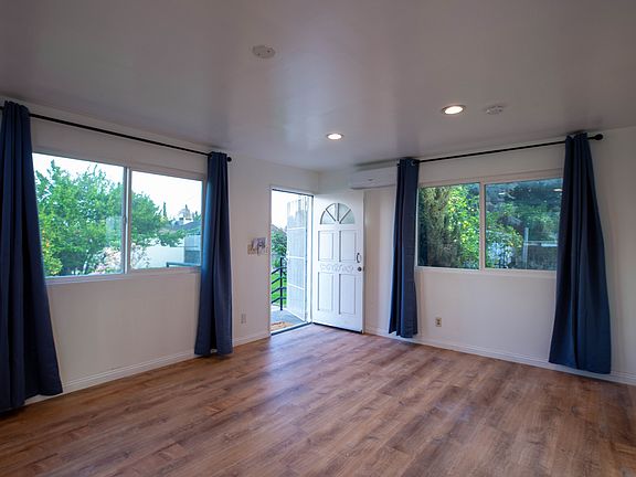 4th image of 5023 Arden Dr #B