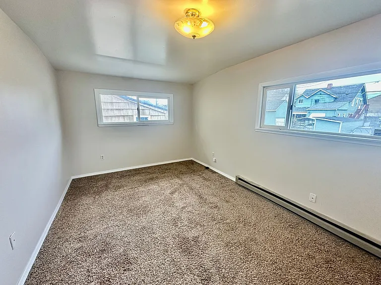 808 W Augusta Ave — Photo 9