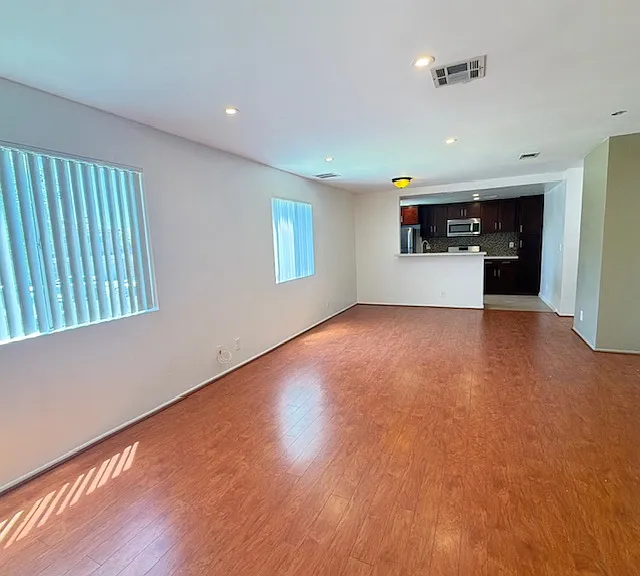 711 E Tujunga Ave #A — Photo 11