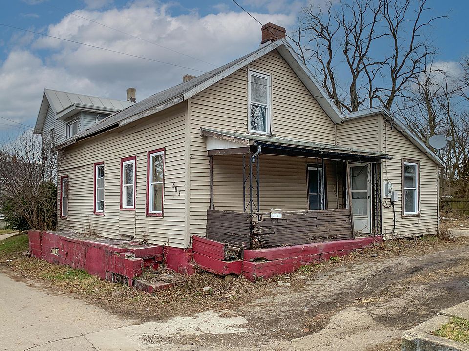 1st image of 307 S Locust St