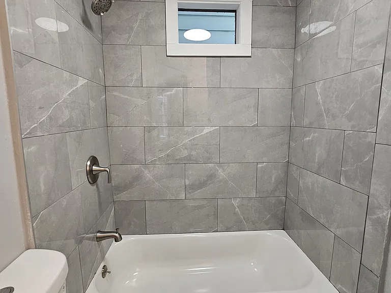108 Dewitt St #1A — Photo 2