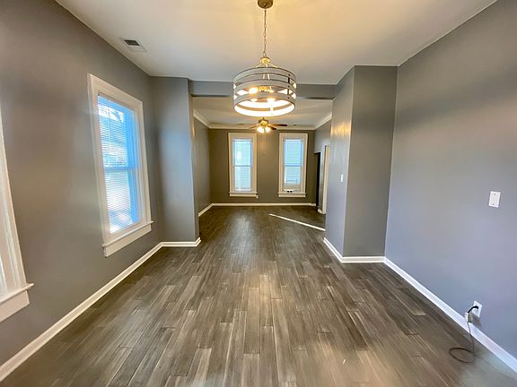 5th image of 2862 W Belden Ave #2R