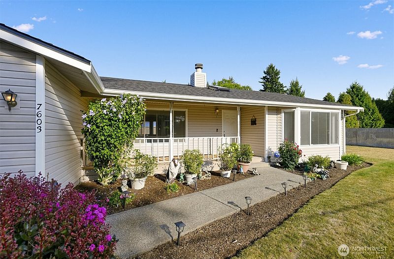2nd image of 7603 46th Avenue E