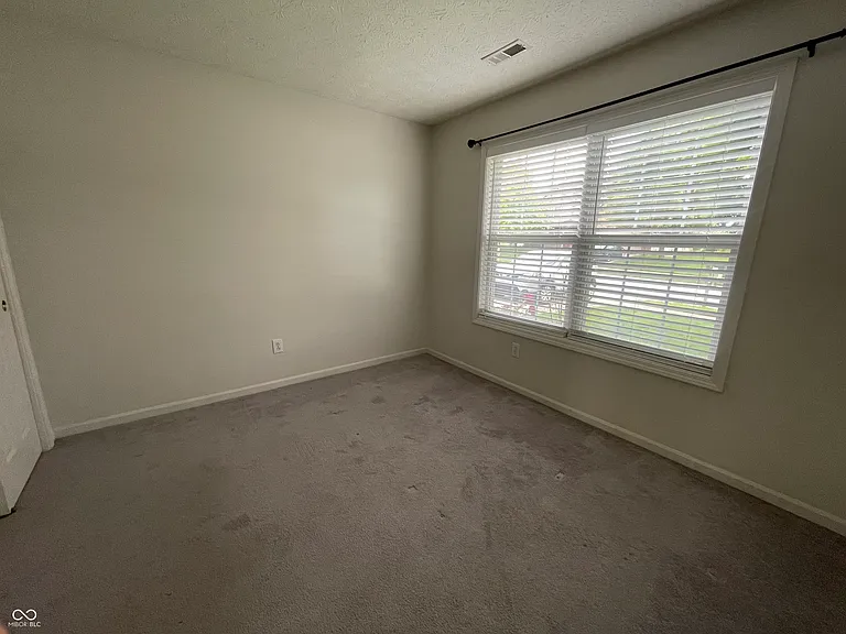 1058 Sugar Maple Dr — Photo 13