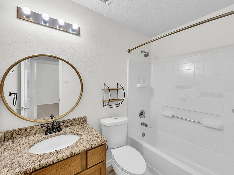 13221 Elmhurst Dr — Photo 26