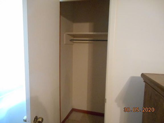 5th image of 1060 Russell Ln
