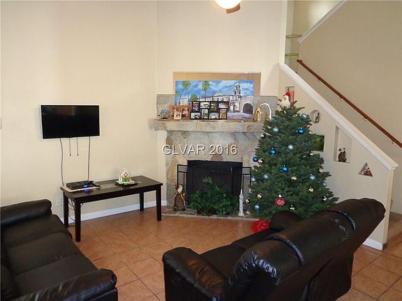5th image of 112 Sirnoble St