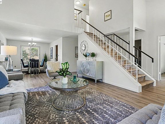 5th image of 3414 Augusta Ct