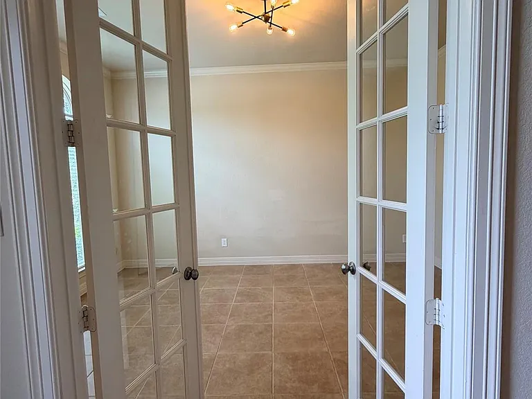 5423 Lachlan Springs Ln — Photo 13