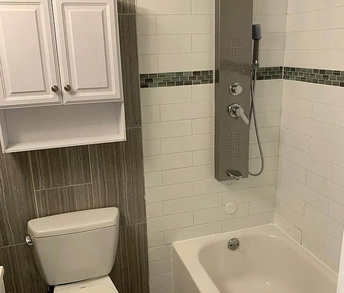 536 W King St #B6 — Photo 5