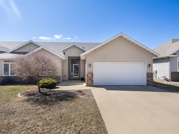 2847 Viola Heights Dr NE, Rochester, MN 55906