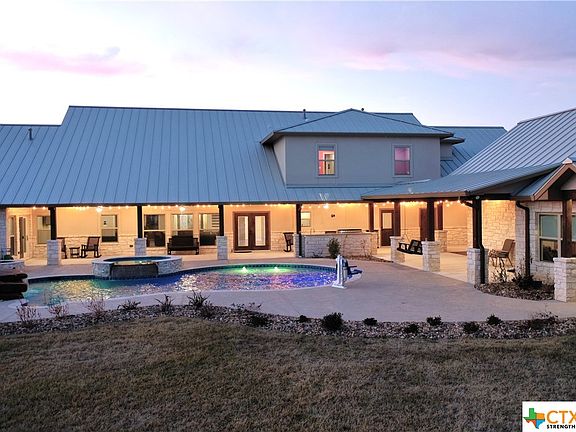 158 Sendera Loop, Victoria, Tx 77904 