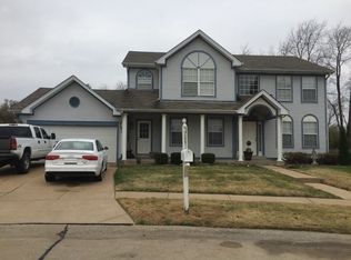 12867 Meadowdale Dr, Saint Louis, MO