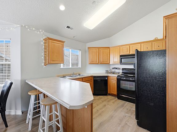 5th image of 6856 S Clayton Ridge Way #B10