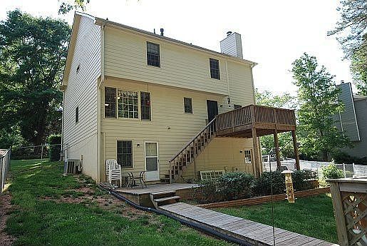 2nd image of 1954 Windcrest Dr