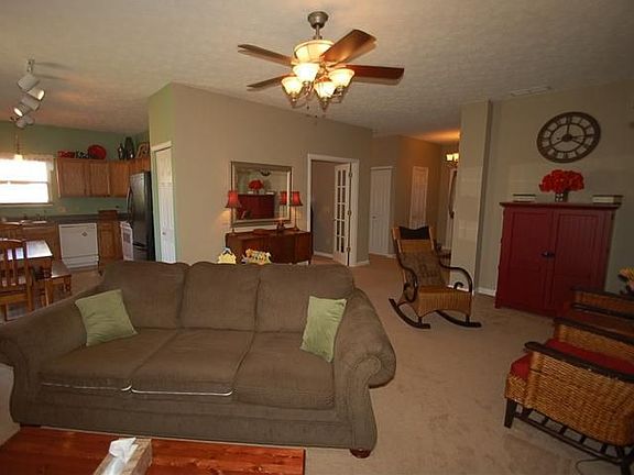 5th image of 3534 Vanadell Ln