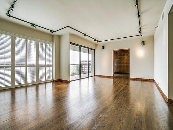 3rd image of 3831 Turtle Creek Blvd APT 20C