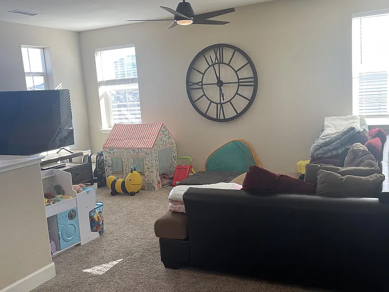 10510 Rollins Dr — Photo 17