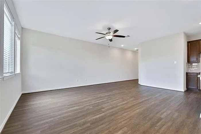 7145 Fannin St — Photo 2
