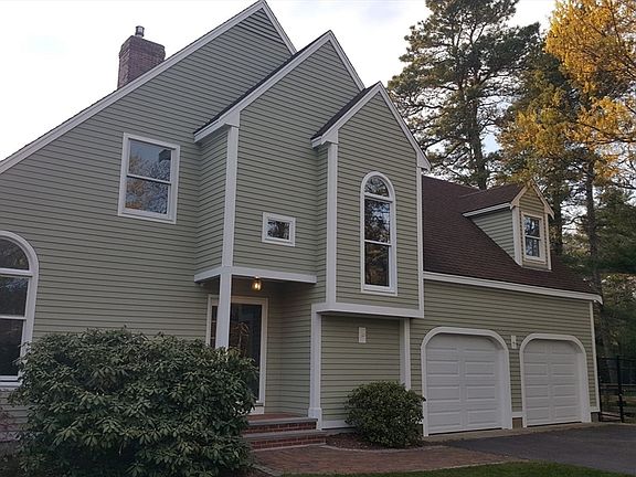 3rd image of 55 Bullivant Farm Rd
