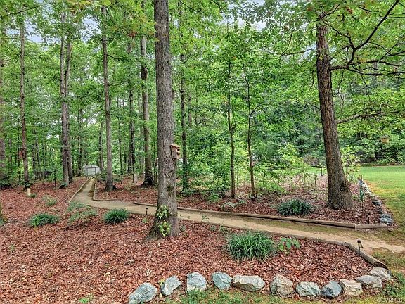 3rd image of 4089 Jefferson Woods Dr