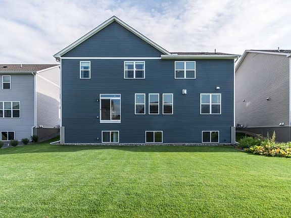 4th image of 4443 123rd Cir NE