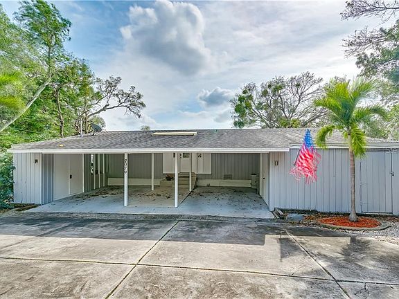 2nd image of 2079 Burnice Dr