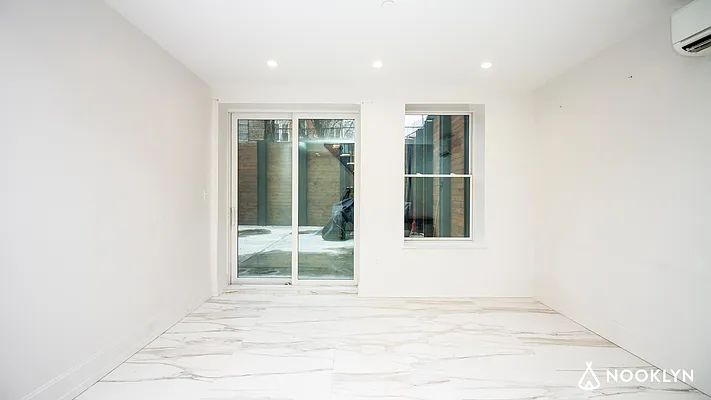 Rented by Nooklyn NYC LLC | media 6