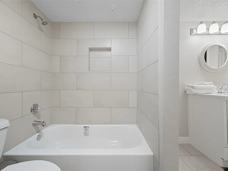 2750 Holly Hall St #508 — Photo 15